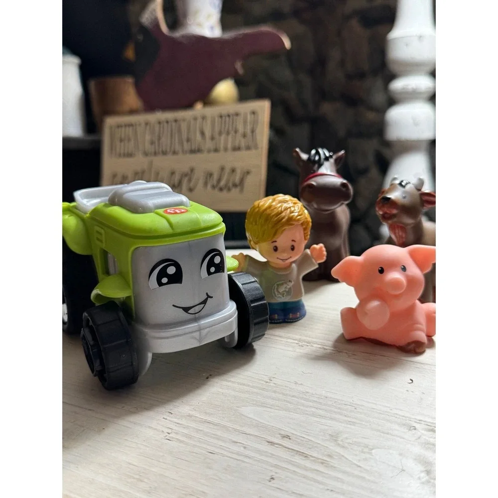 Fisher Price/Little People 5 Pc Farm Set